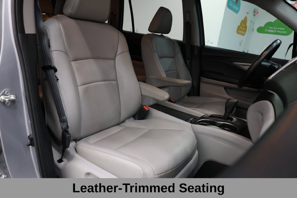 Honda Pilot Vehicle Full-screen Gallery Image 14