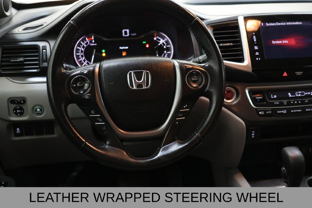 Honda Pilot Vehicle Full-screen Gallery Image 30