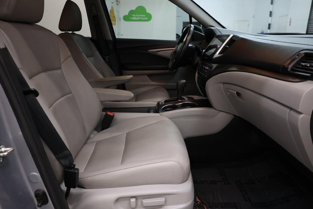 Honda Pilot Vehicle Full-screen Gallery Image 68