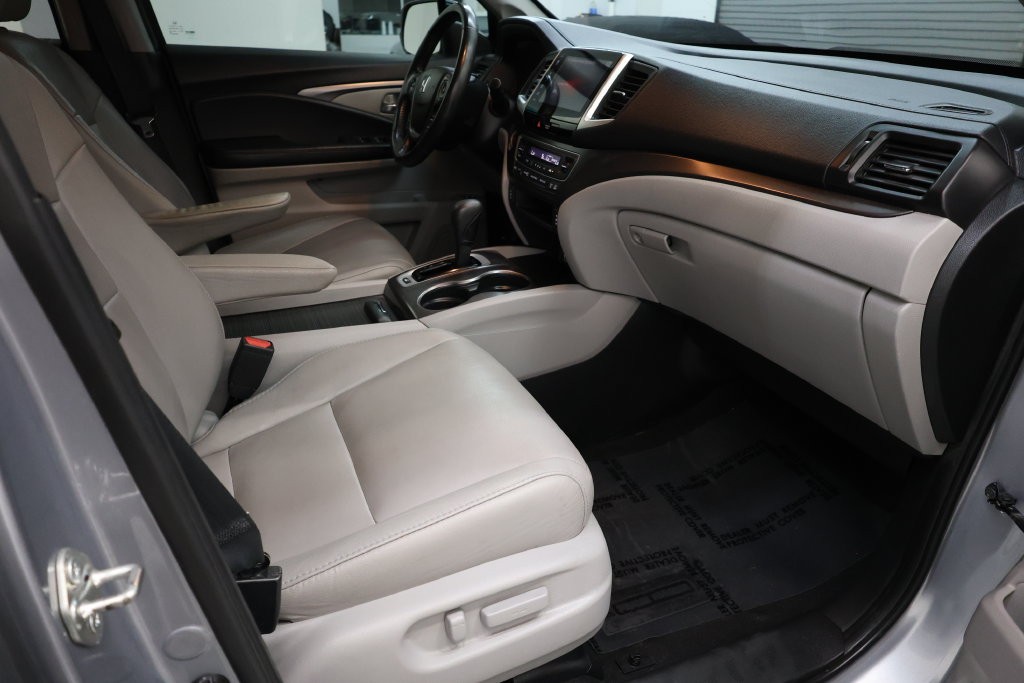 Honda Pilot Vehicle Full-screen Gallery Image 70