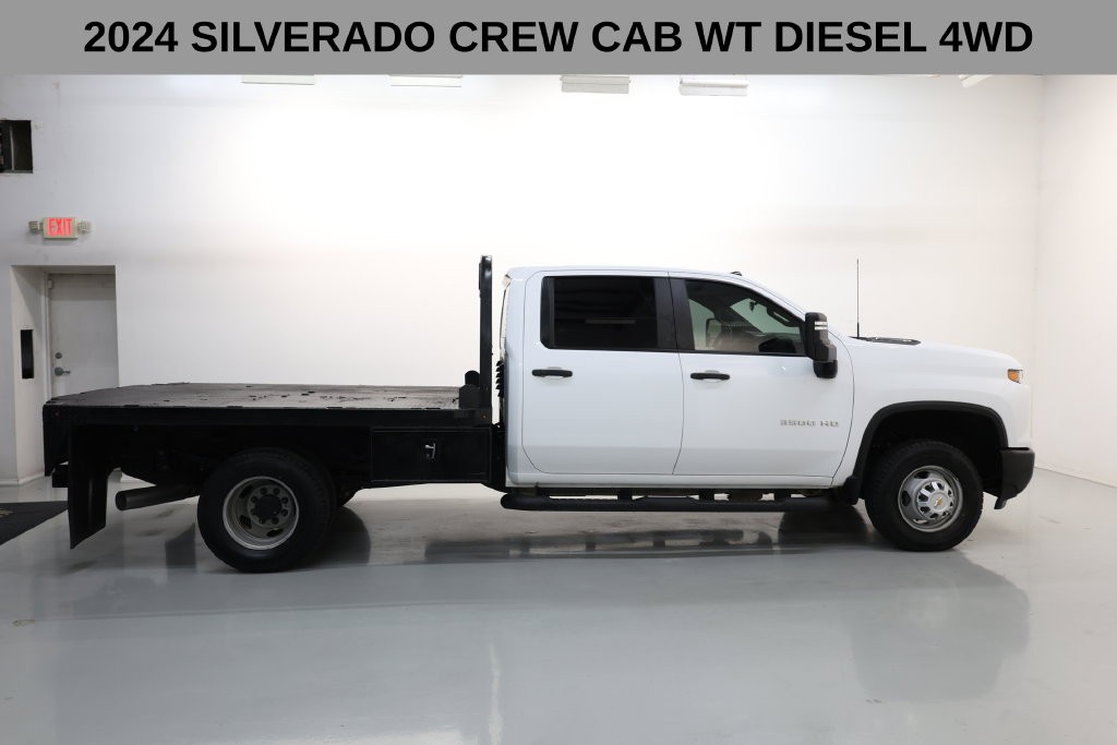 Chevrolet Silverado 3500HD Vehicle Full-screen Gallery Image 04