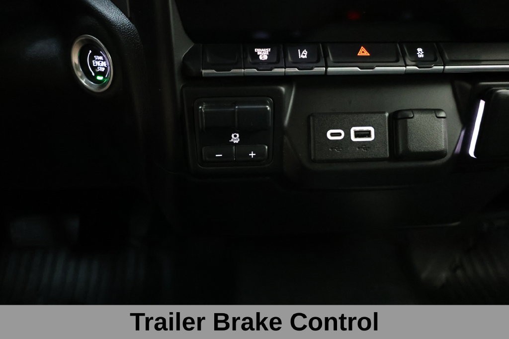Chevrolet Silverado 3500HD Vehicle Full-screen Gallery Image 38
