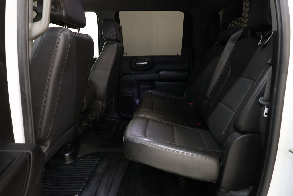 Chevrolet Silverado 3500HD Vehicle Full-screen Gallery Image 72