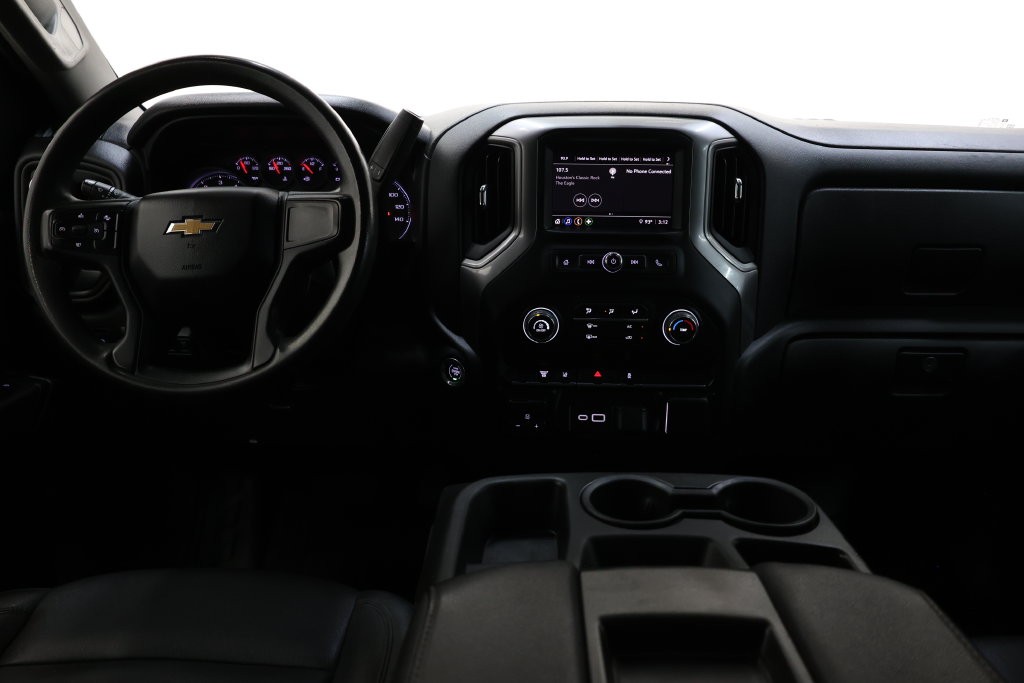 Chevrolet Silverado 3500HD Vehicle Full-screen Gallery Image 81