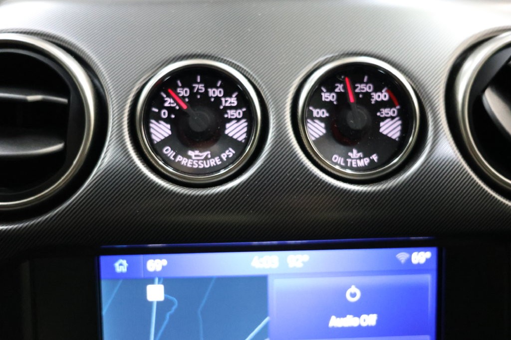 Ford Mustang Vehicle Full-screen Gallery Image 18