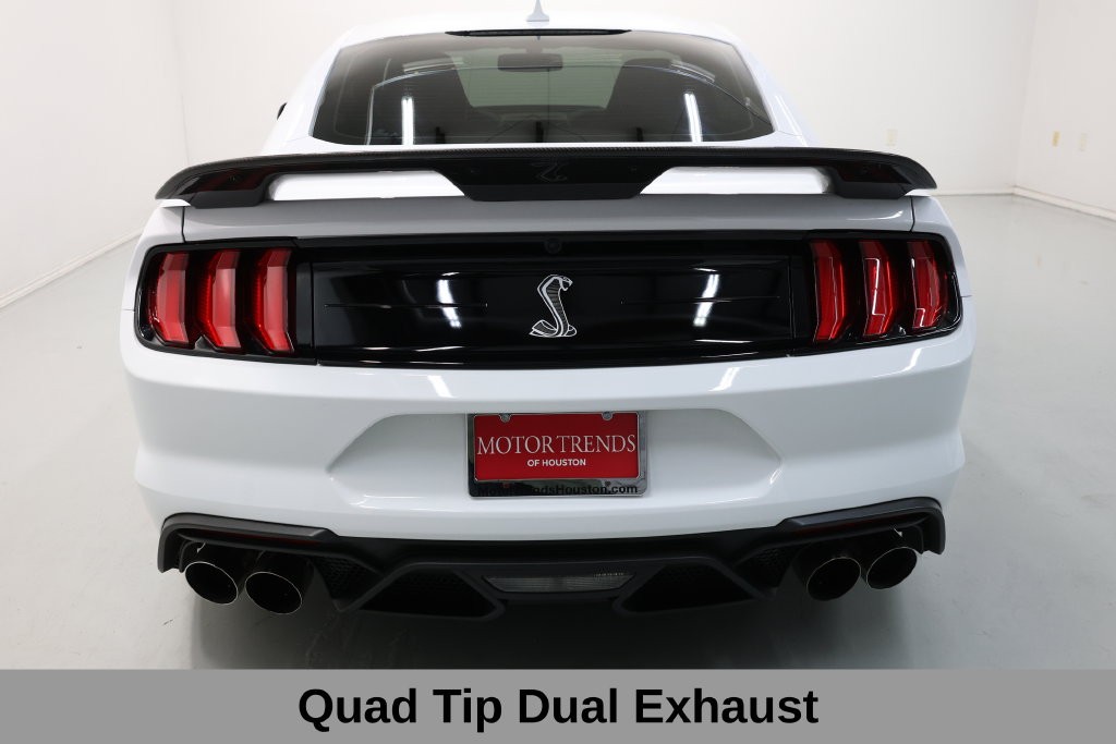 Ford Mustang Vehicle Full-screen Gallery Image 45