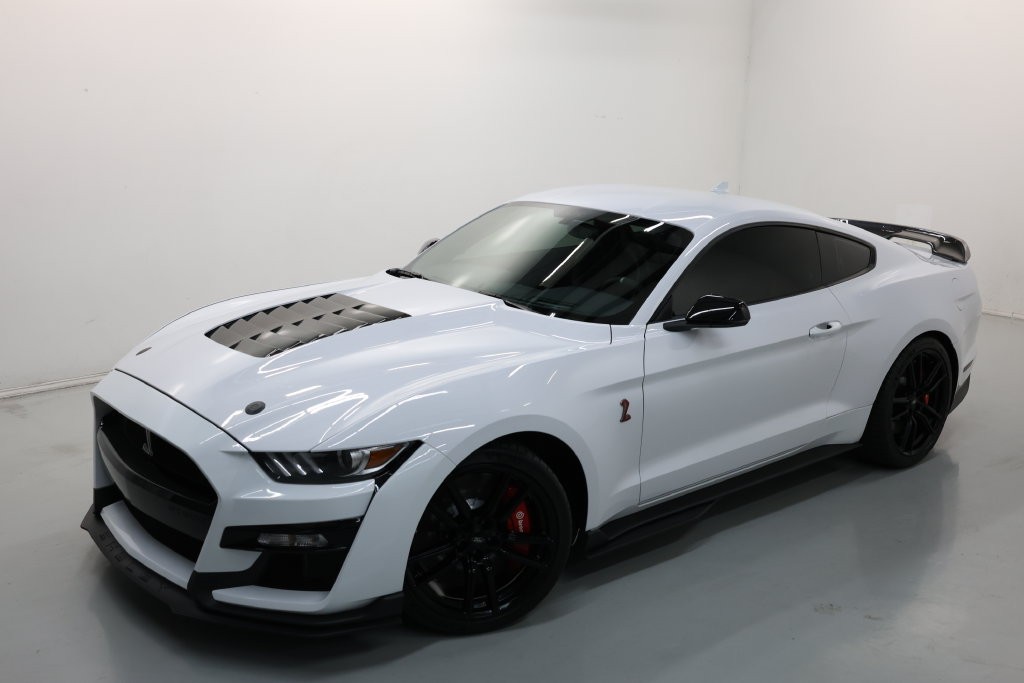 Ford Mustang Vehicle Full-screen Gallery Image 52