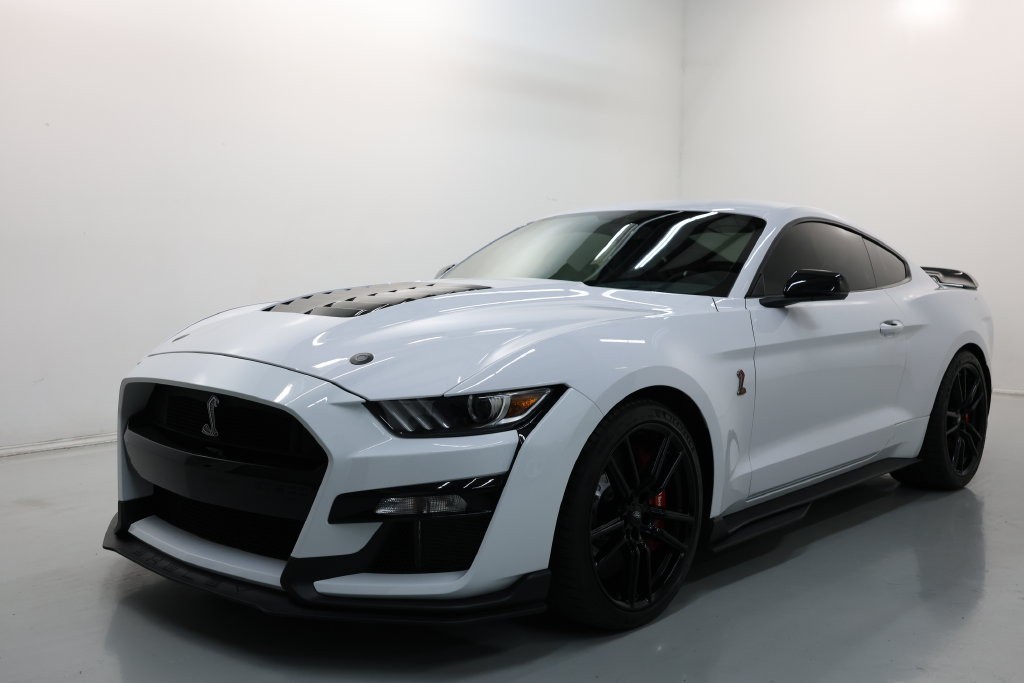 Ford Mustang Vehicle Full-screen Gallery Image 53