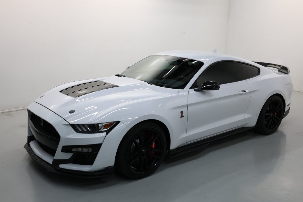 Ford Mustang Vehicle Full-screen Gallery Image 54