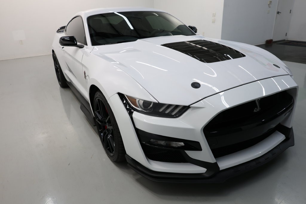 Ford Mustang Vehicle Full-screen Gallery Image 60