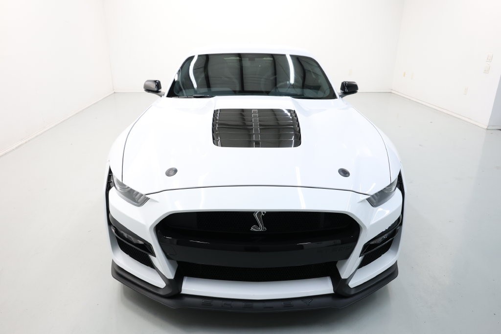 Ford Mustang Vehicle Full-screen Gallery Image 62