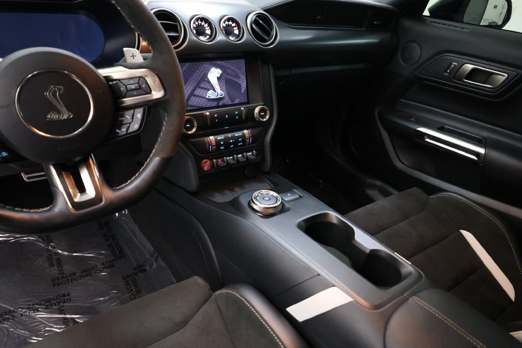 Ford Mustang Vehicle Full-screen Gallery Image 85