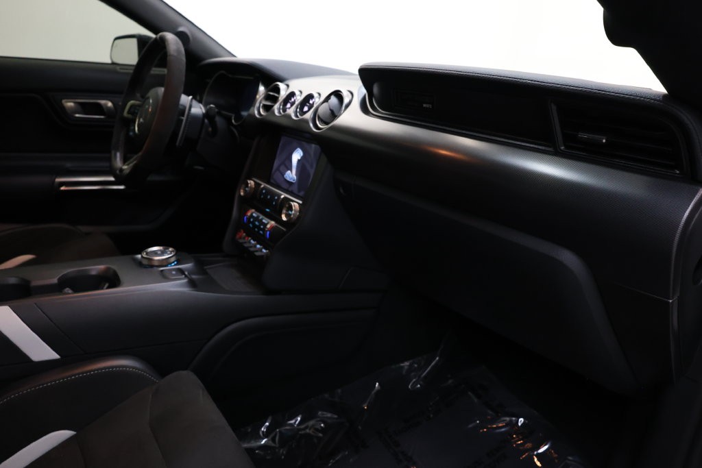 Ford Mustang Vehicle Full-screen Gallery Image 91