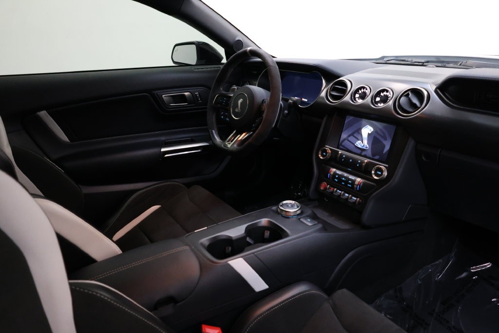 Ford Mustang Vehicle Full-screen Gallery Image 92