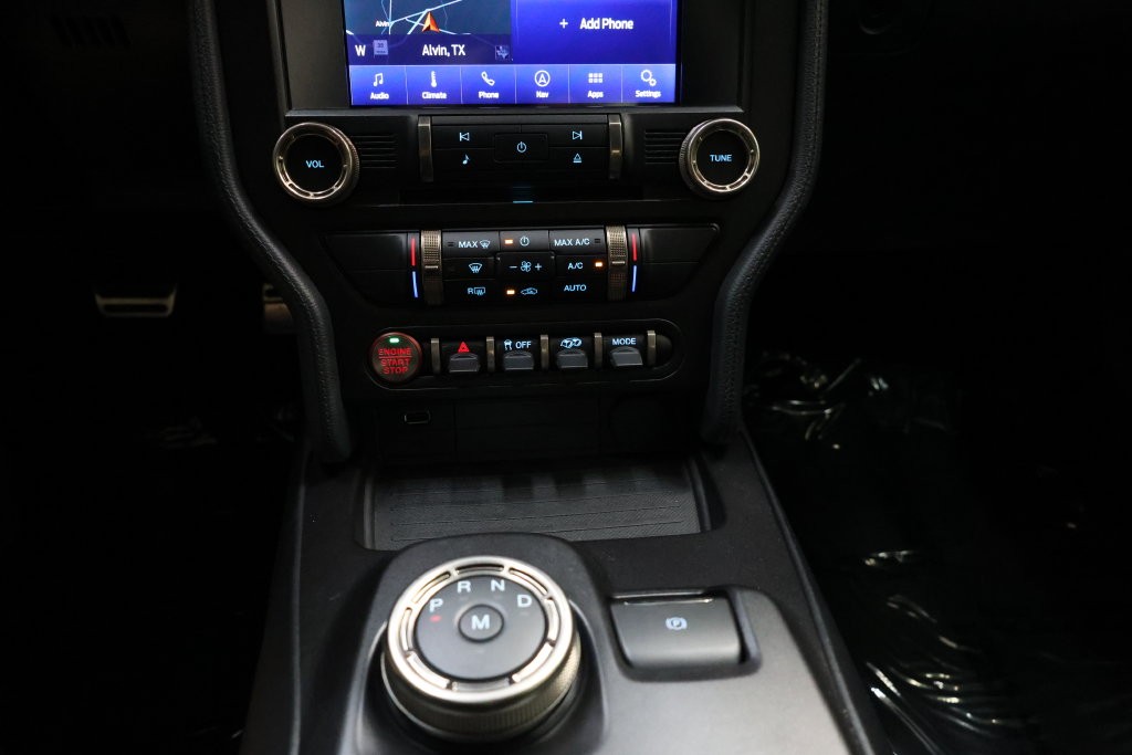 Ford Mustang Vehicle Full-screen Gallery Image 96