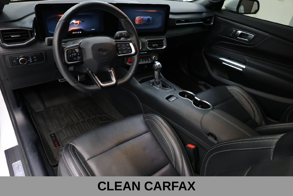 Ford Mustang Vehicle Full-screen Gallery Image 09