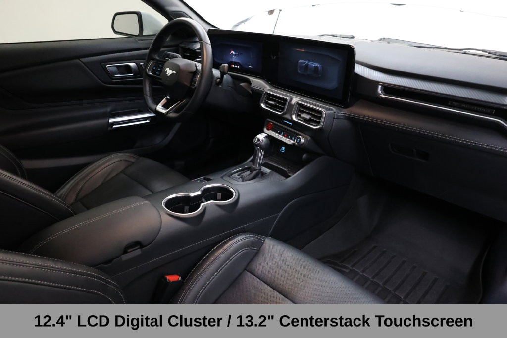 Ford Mustang Vehicle Full-screen Gallery Image 11