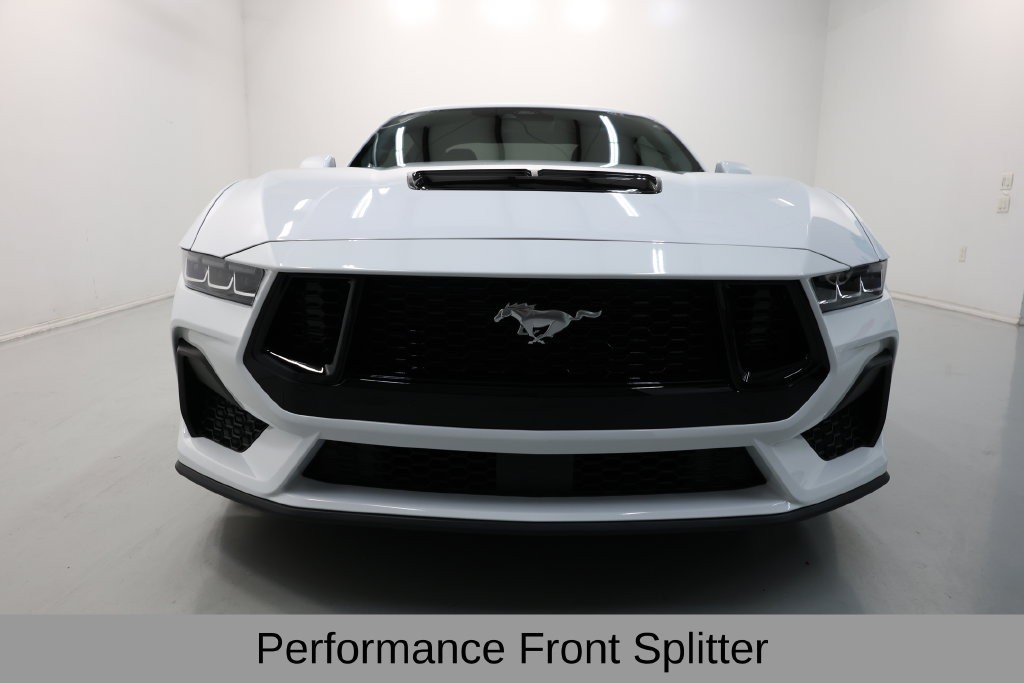 Ford Mustang Vehicle Full-screen Gallery Image 40