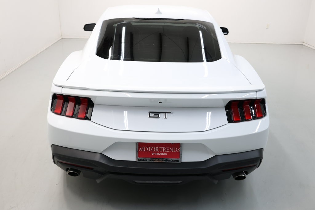 Ford Mustang Vehicle Full-screen Gallery Image 64