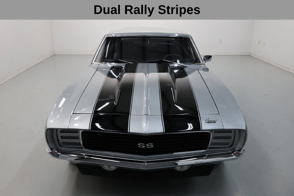 Chevrolet Camaro Vehicle Full-screen Gallery Image 17