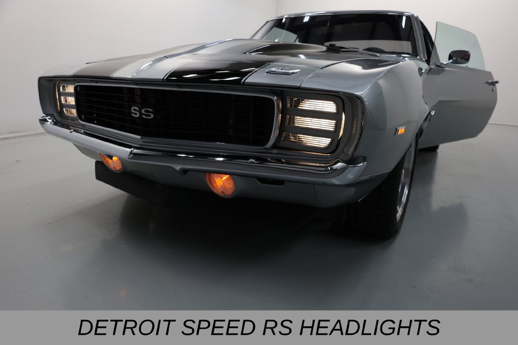 Chevrolet Camaro Vehicle Full-screen Gallery Image 18