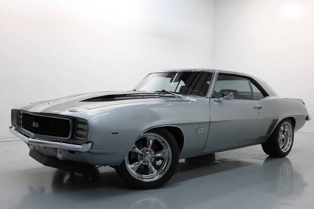 Chevrolet Camaro Vehicle Full-screen Gallery Image 35