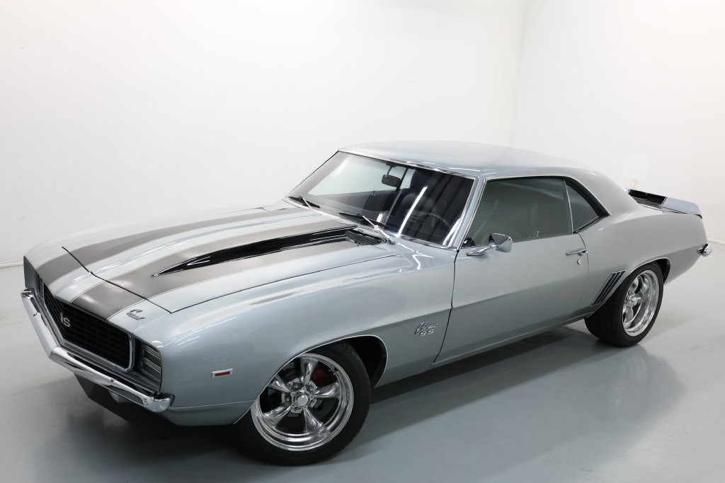 Chevrolet Camaro Vehicle Full-screen Gallery Image 38
