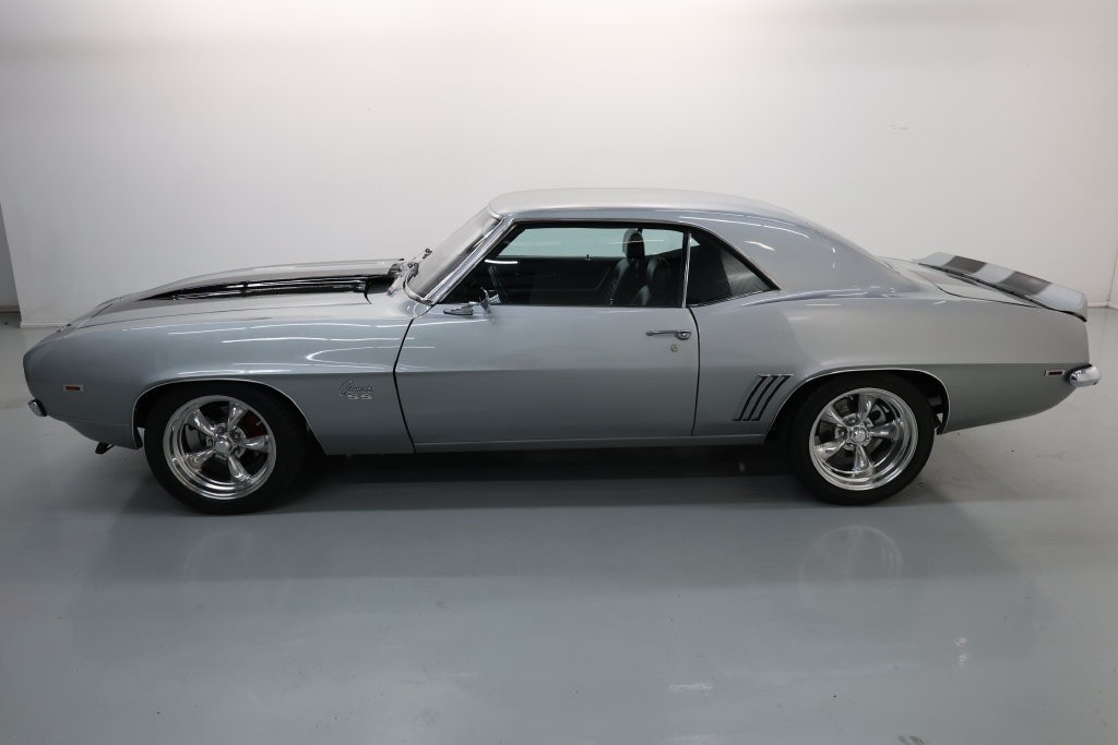 Chevrolet Camaro Vehicle Full-screen Gallery Image 43