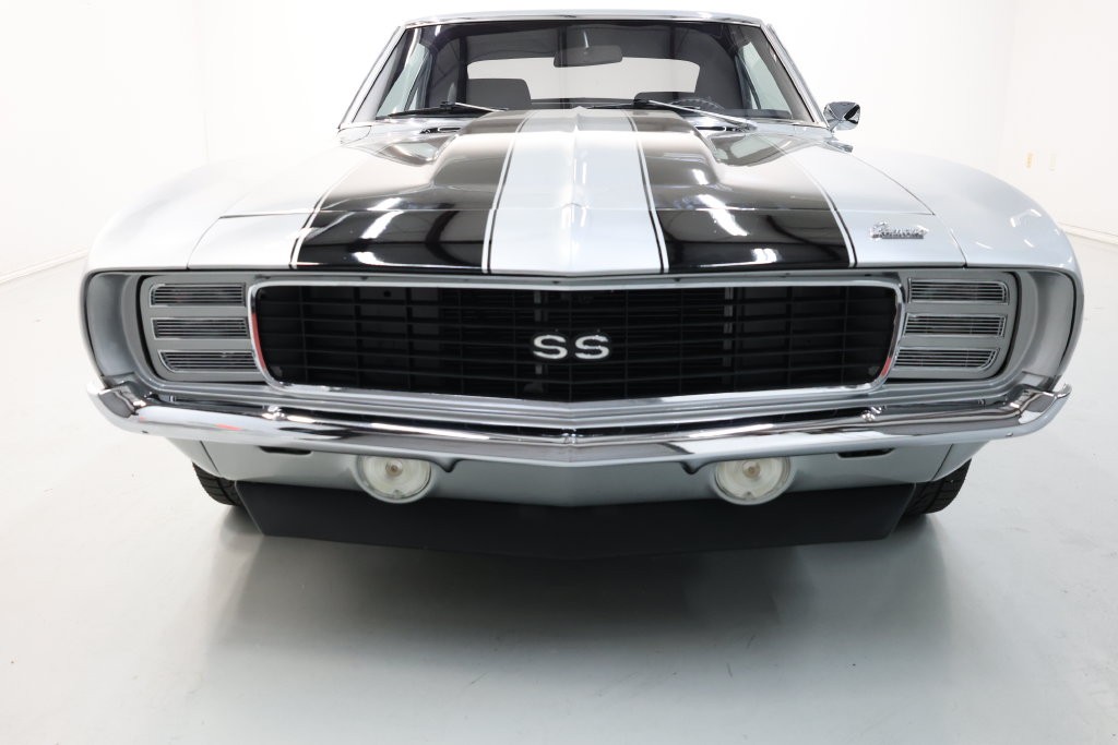 Chevrolet Camaro Vehicle Full-screen Gallery Image 49