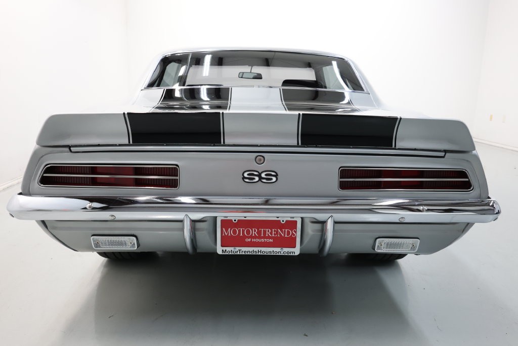 Chevrolet Camaro Vehicle Full-screen Gallery Image 50
