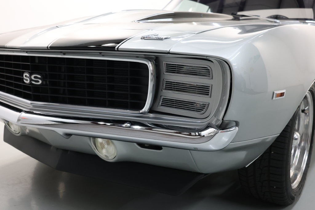 Chevrolet Camaro Vehicle Full-screen Gallery Image 52