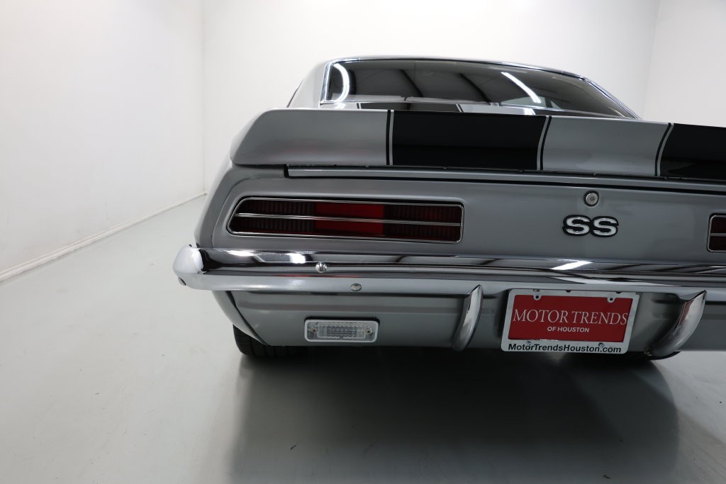Chevrolet Camaro Vehicle Full-screen Gallery Image 60