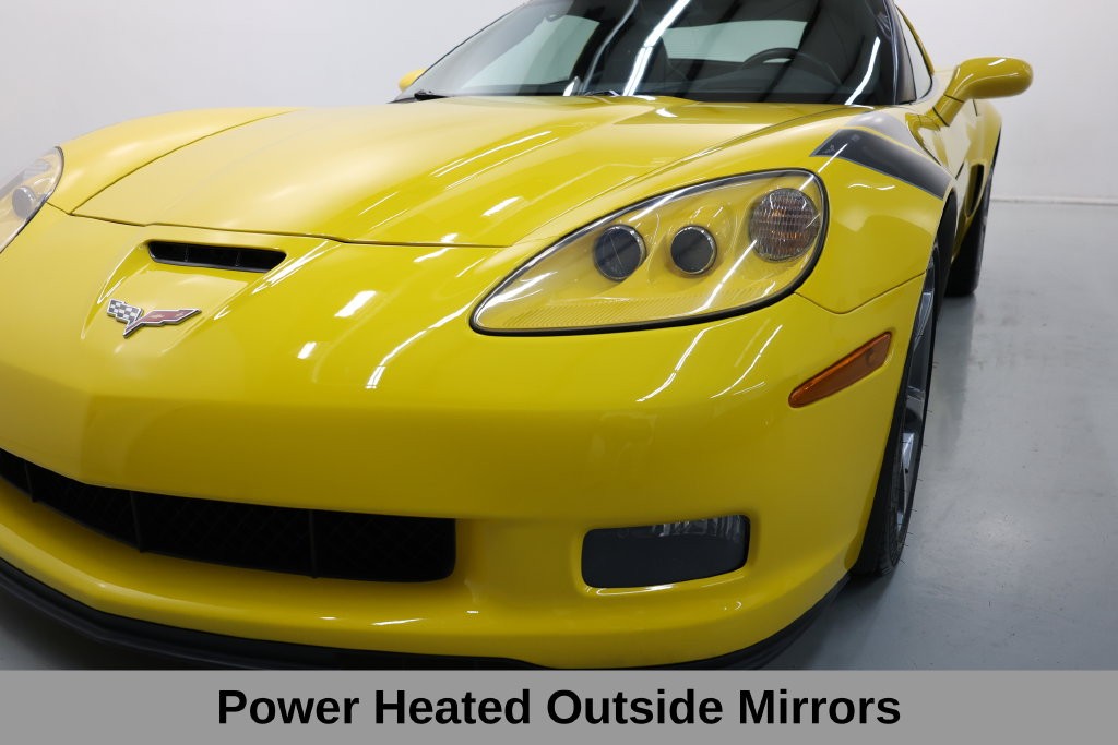 Chevrolet Corvette Vehicle Full-screen Gallery Image 31