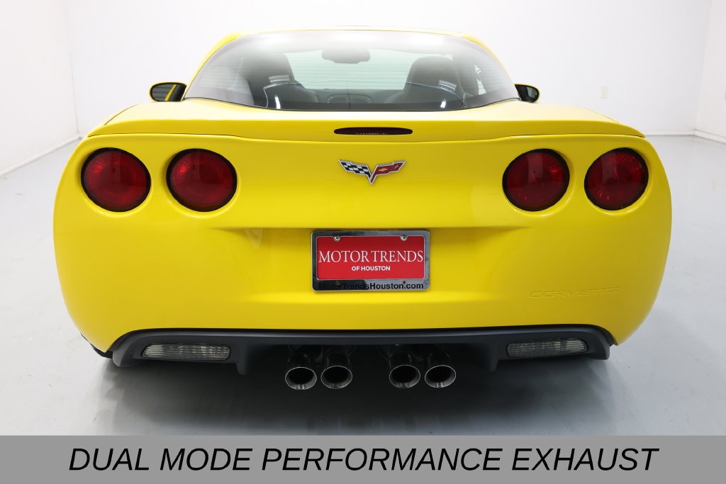 Chevrolet Corvette Vehicle Full-screen Gallery Image 34