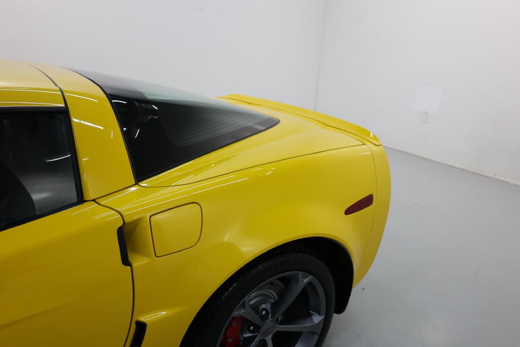 Chevrolet Corvette Vehicle Full-screen Gallery Image 63