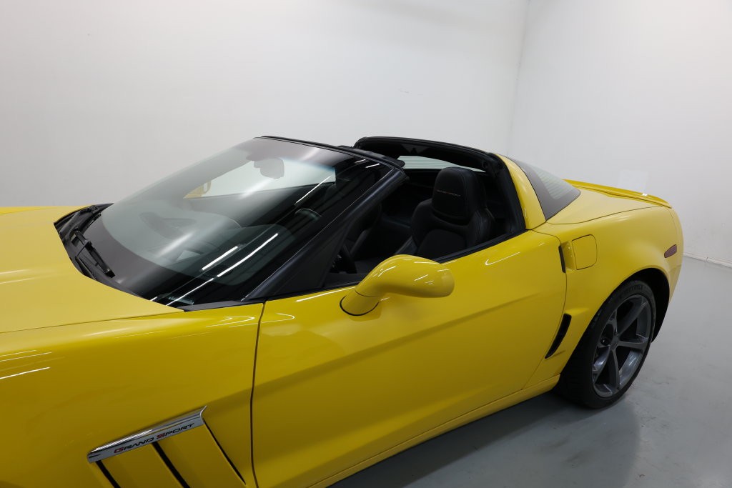 Chevrolet Corvette Vehicle Full-screen Gallery Image 65