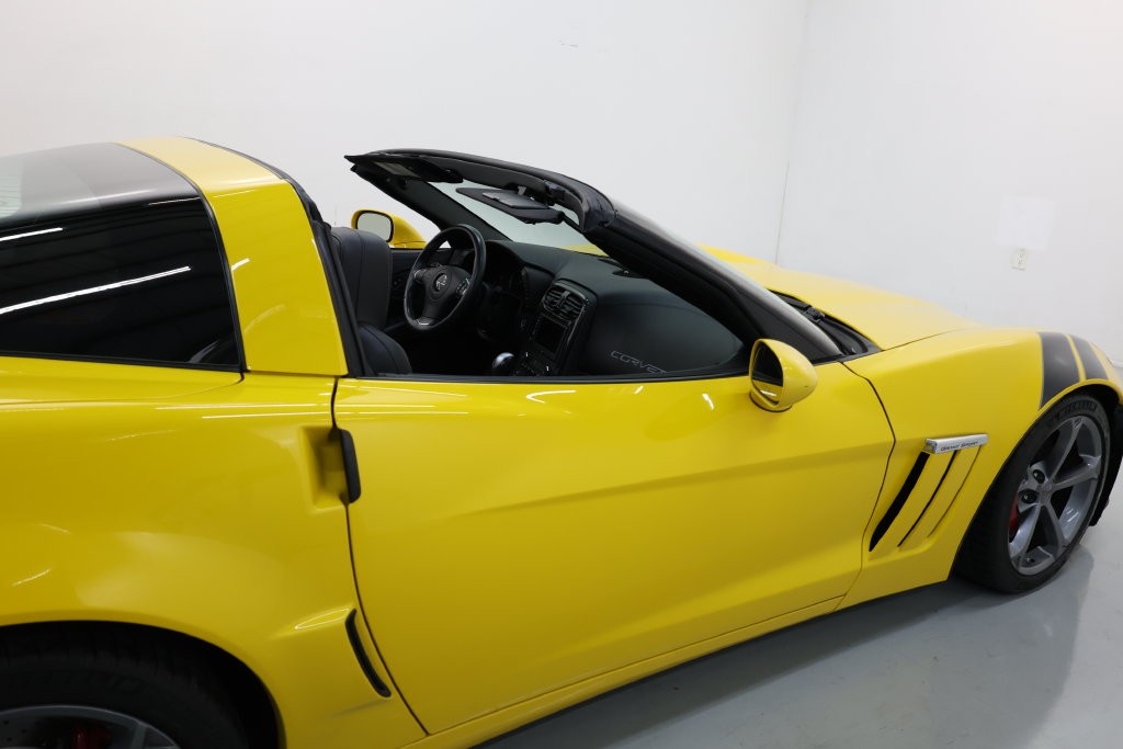 Chevrolet Corvette Vehicle Full-screen Gallery Image 68