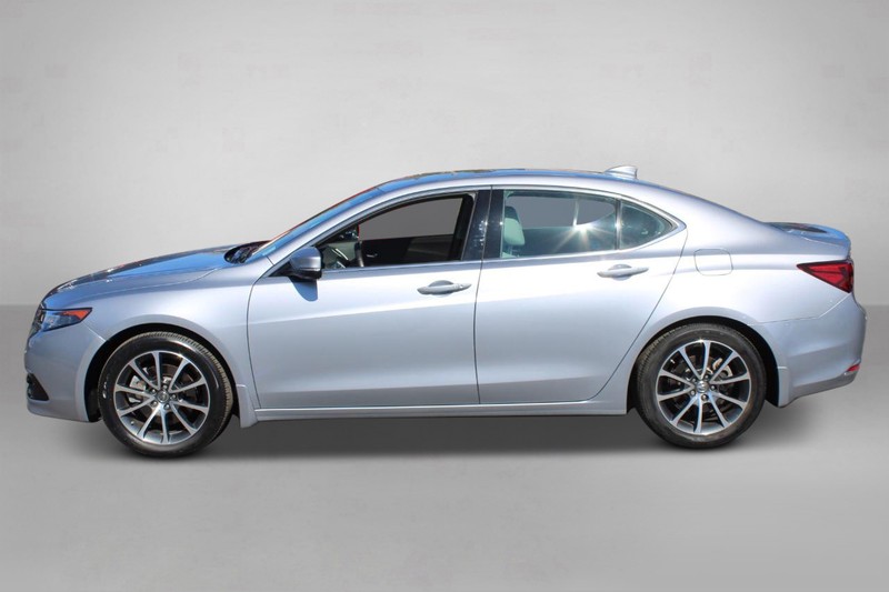 Acura TLX Vehicle Full-screen Gallery Image 02