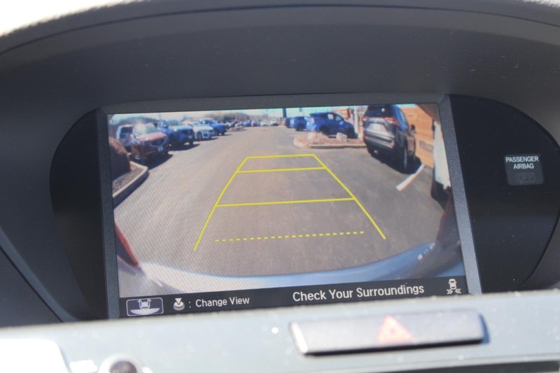 Acura TLX Vehicle Full-screen Gallery Image 22