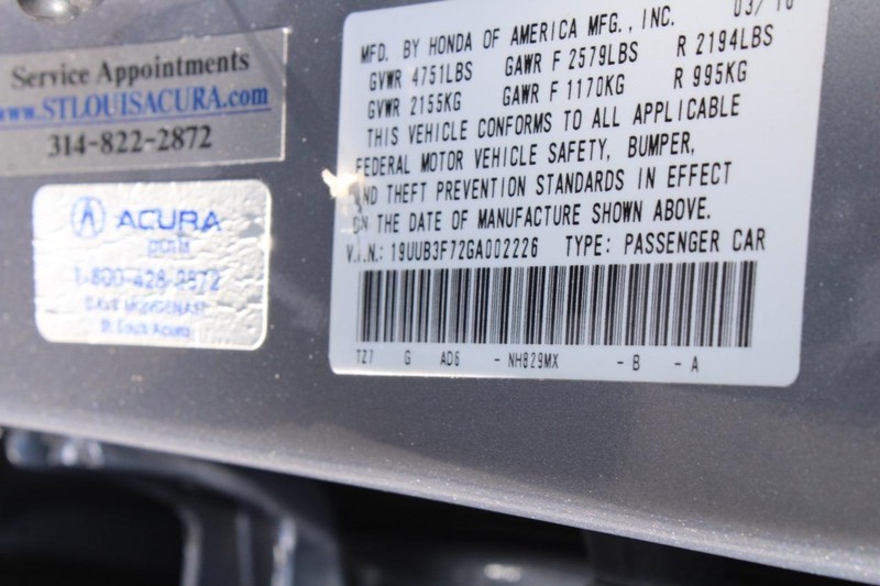 Acura TLX Vehicle Full-screen Gallery Image 23