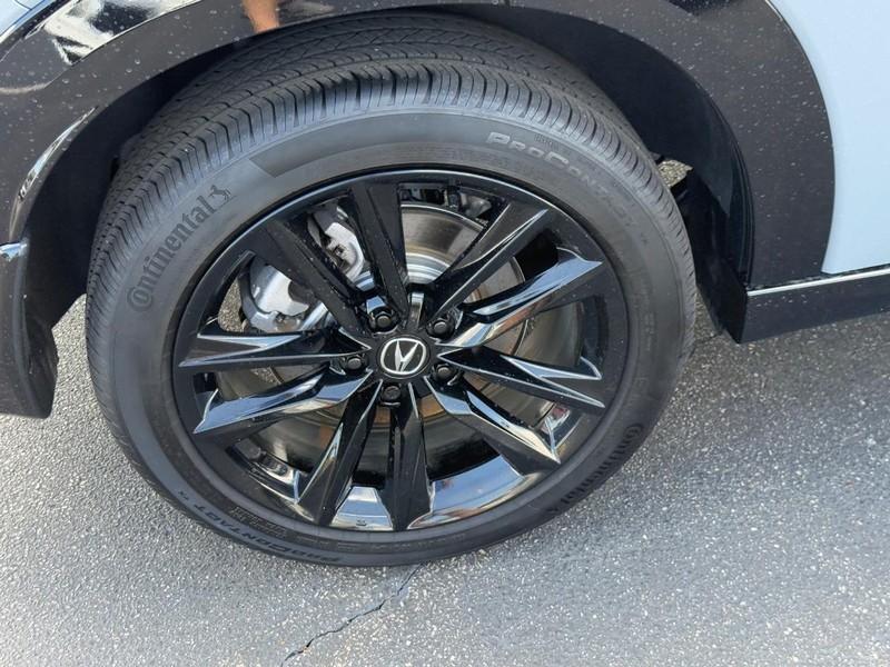 Acura ADX Vehicle Full-screen Gallery Image 08