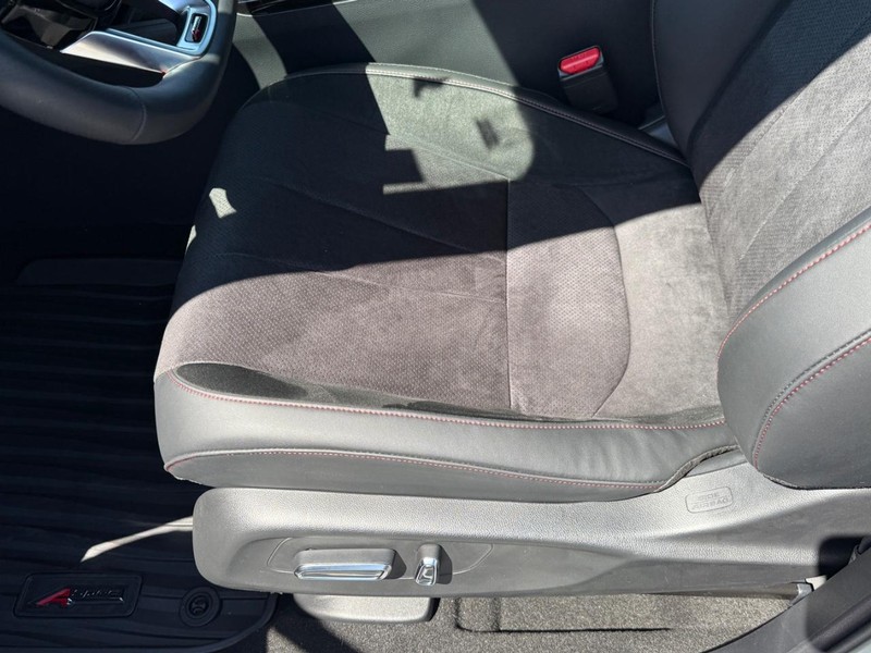 Acura ADX Vehicle Full-screen Gallery Image 11