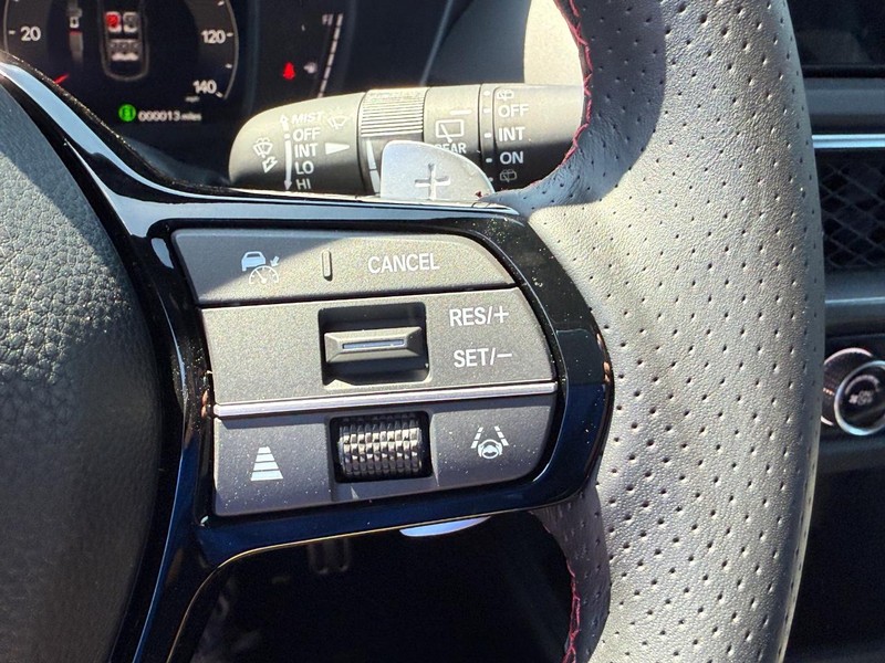 Acura ADX Vehicle Full-screen Gallery Image 13