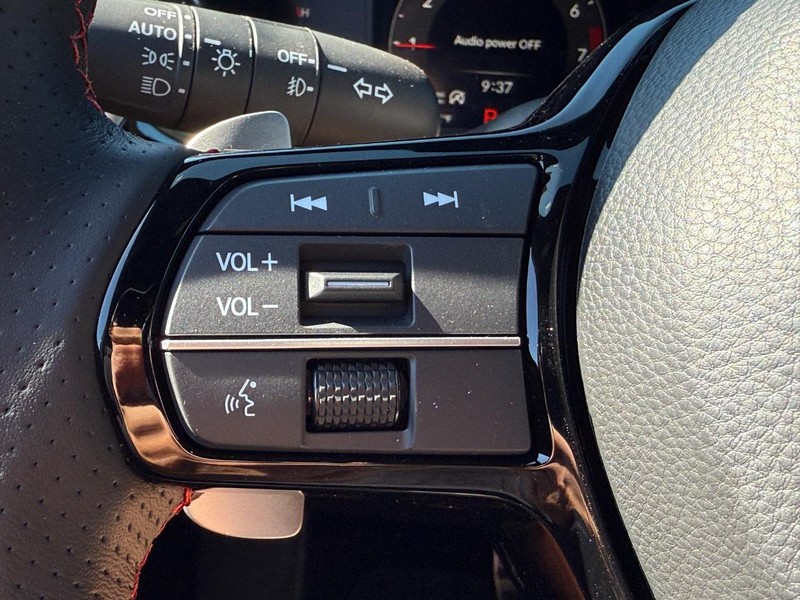 Acura ADX Vehicle Full-screen Gallery Image 11