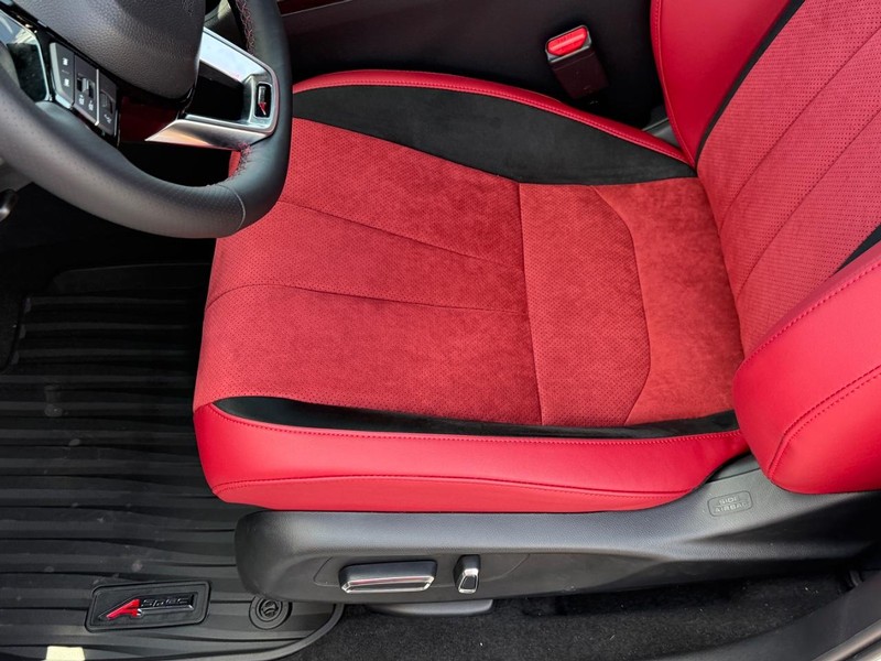 Acura ADX Vehicle Full-screen Gallery Image 12