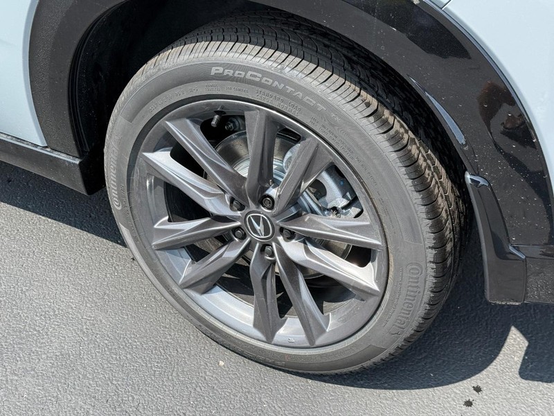 Acura ADX Vehicle Full-screen Gallery Image 05