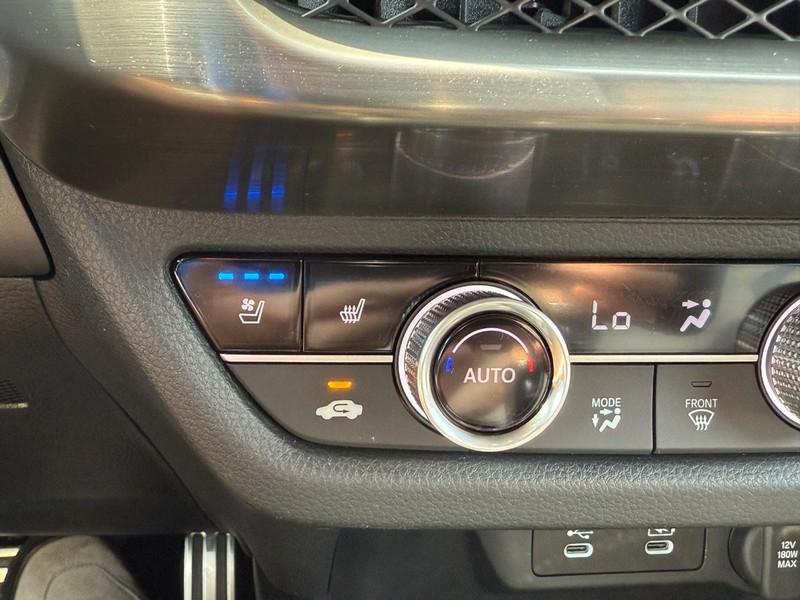Acura ADX Vehicle Full-screen Gallery Image 16