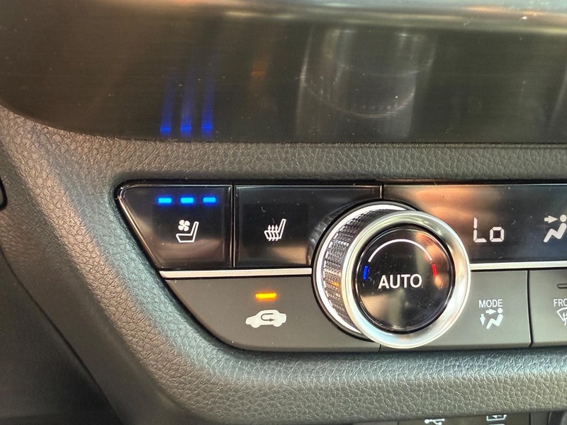 Acura ADX Vehicle Full-screen Gallery Image 17