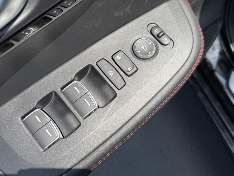 Acura ADX Vehicle Full-screen Gallery Image 10