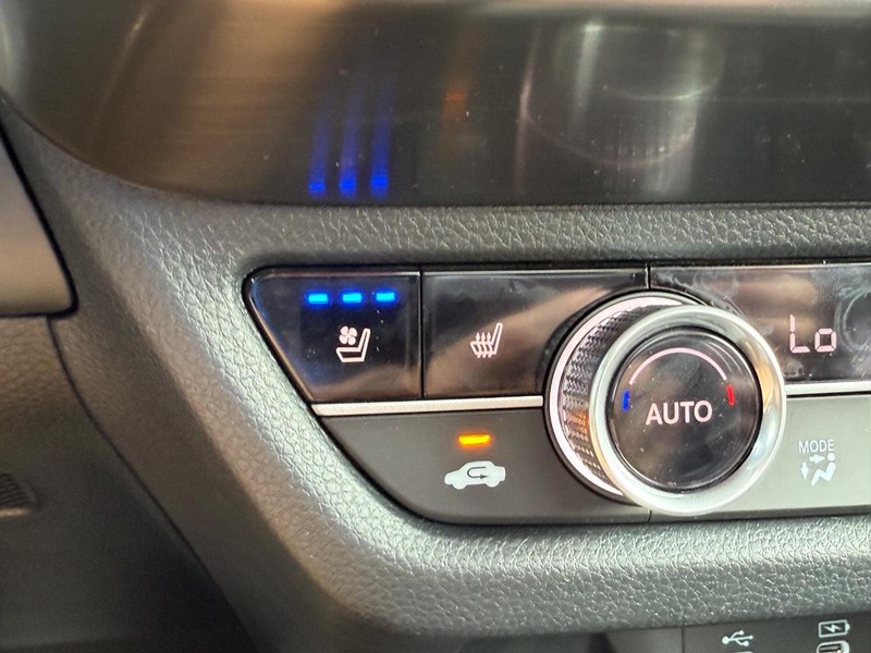 Acura ADX Vehicle Full-screen Gallery Image 16